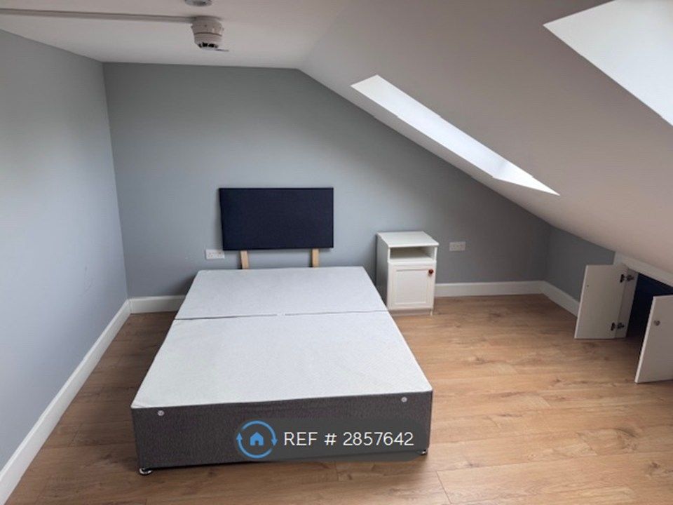 Property photo 1 of 3