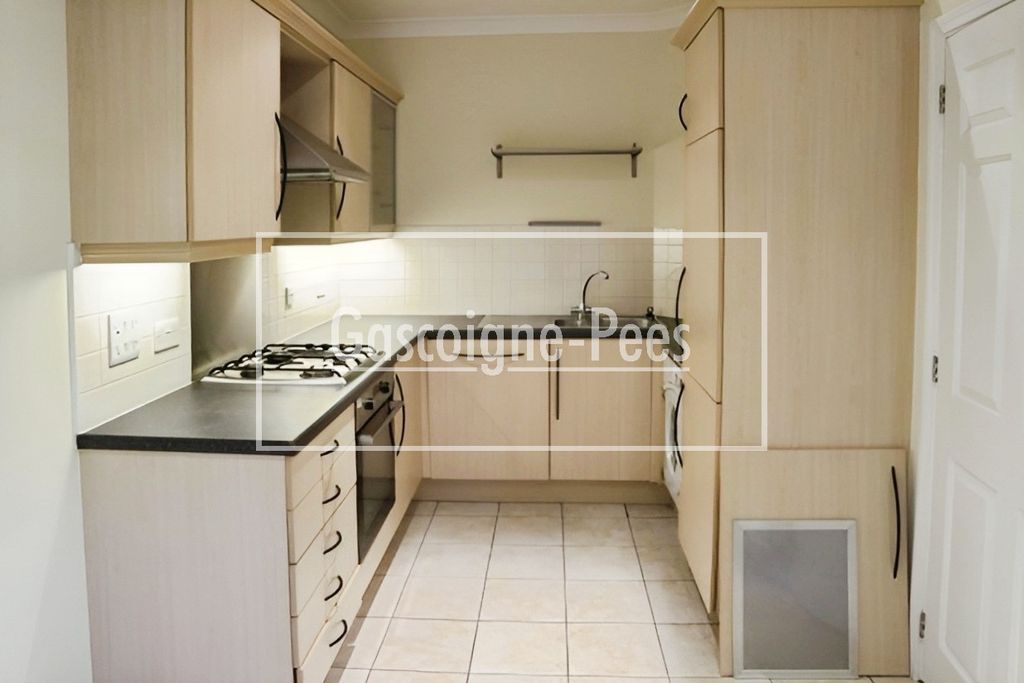 Property photo 3 of 13