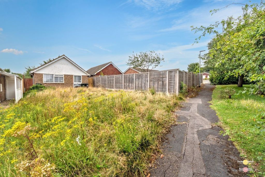 Property photo 2 of 18