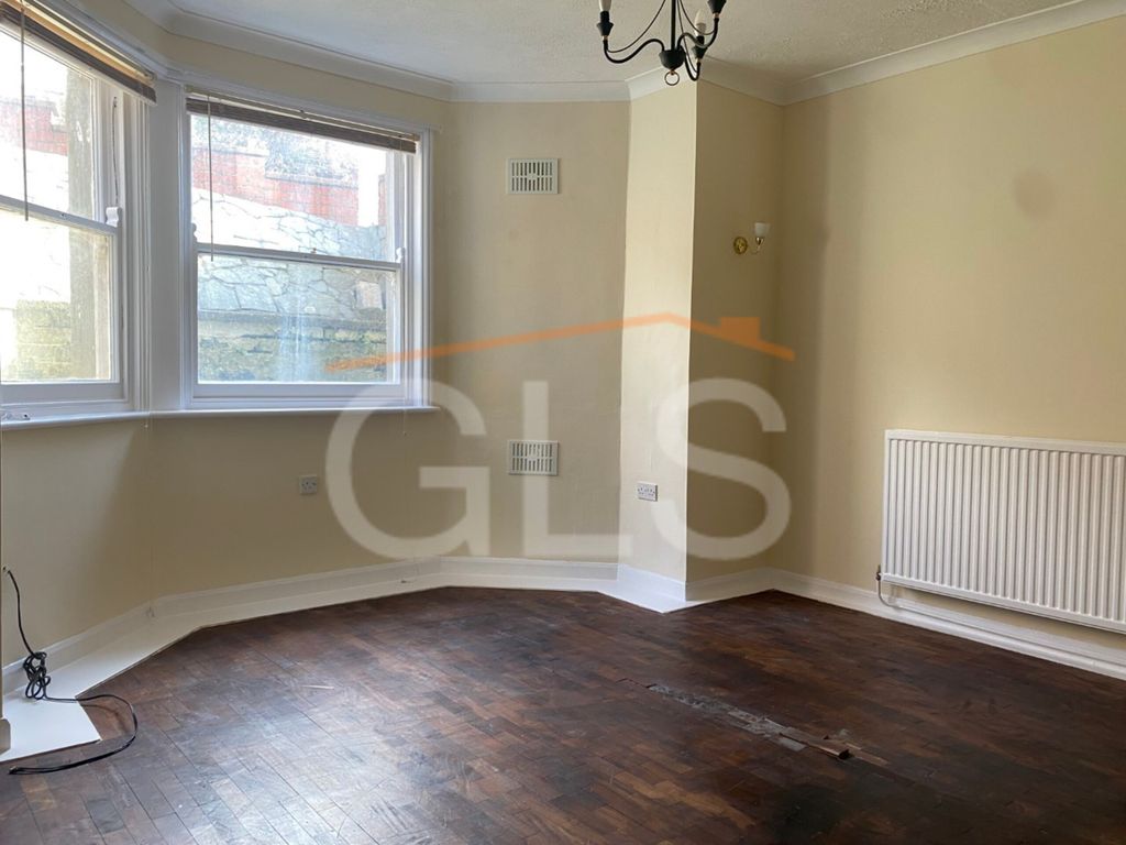 Property photo 3 of 12 Img_2980.Jpg