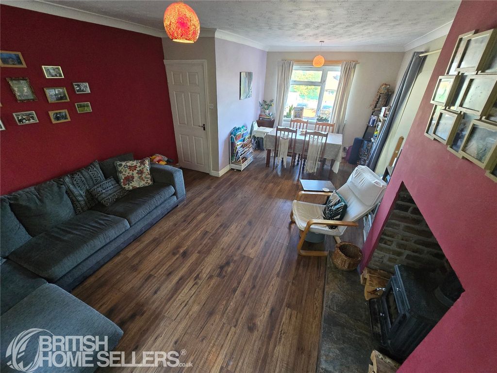 Property photo 3 of 24 Picture No. 05