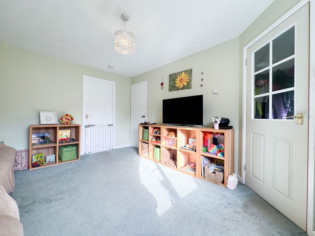 Property photo 3 of 15