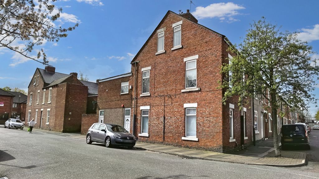 Property photo 2 of 19