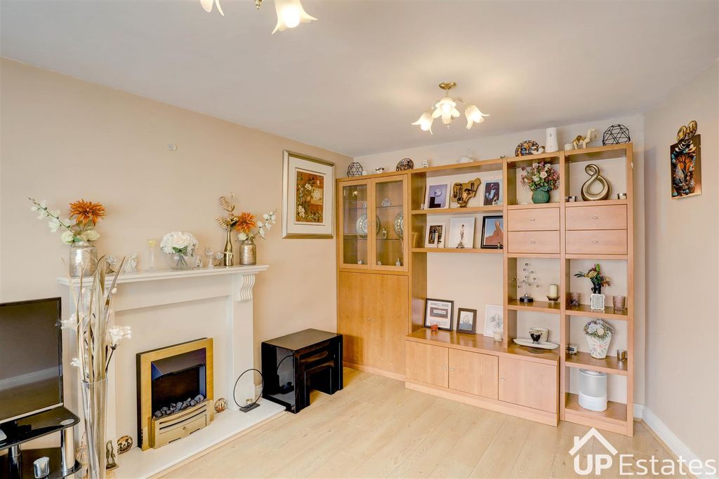 Property photo 3 of 21 Front Reception Room