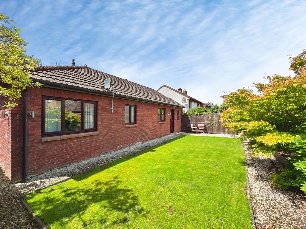 Property photo 2 of 13