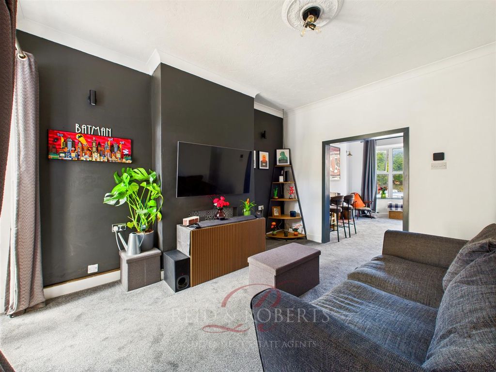 Property photo 3 of 26 Cam03999G0-Pr0170-Still007.Jpg