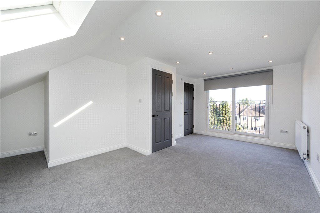 Property photo 2 of 18 Picture No. 61