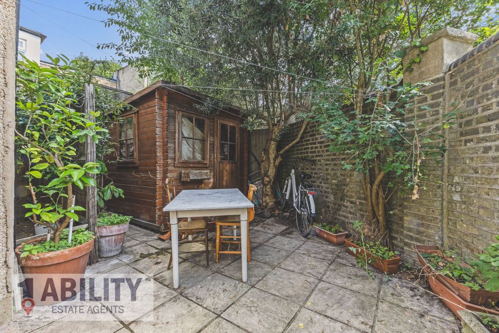 Property photo 1 of 20