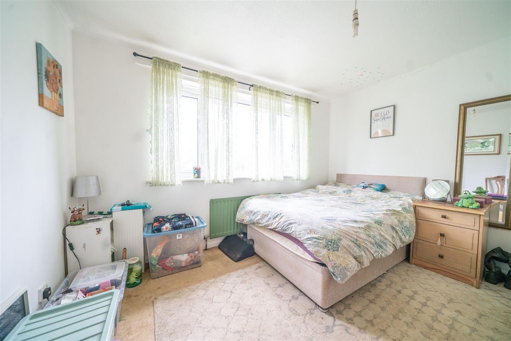 Property photo 3 of 14 S6.Jpg