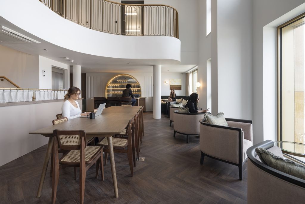 Property photo 2 of 17 MC4194-9598-Hr