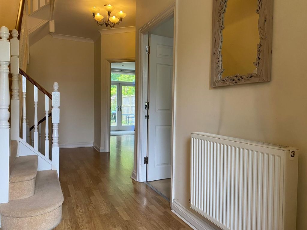 Property photo 3 of 21 5217193