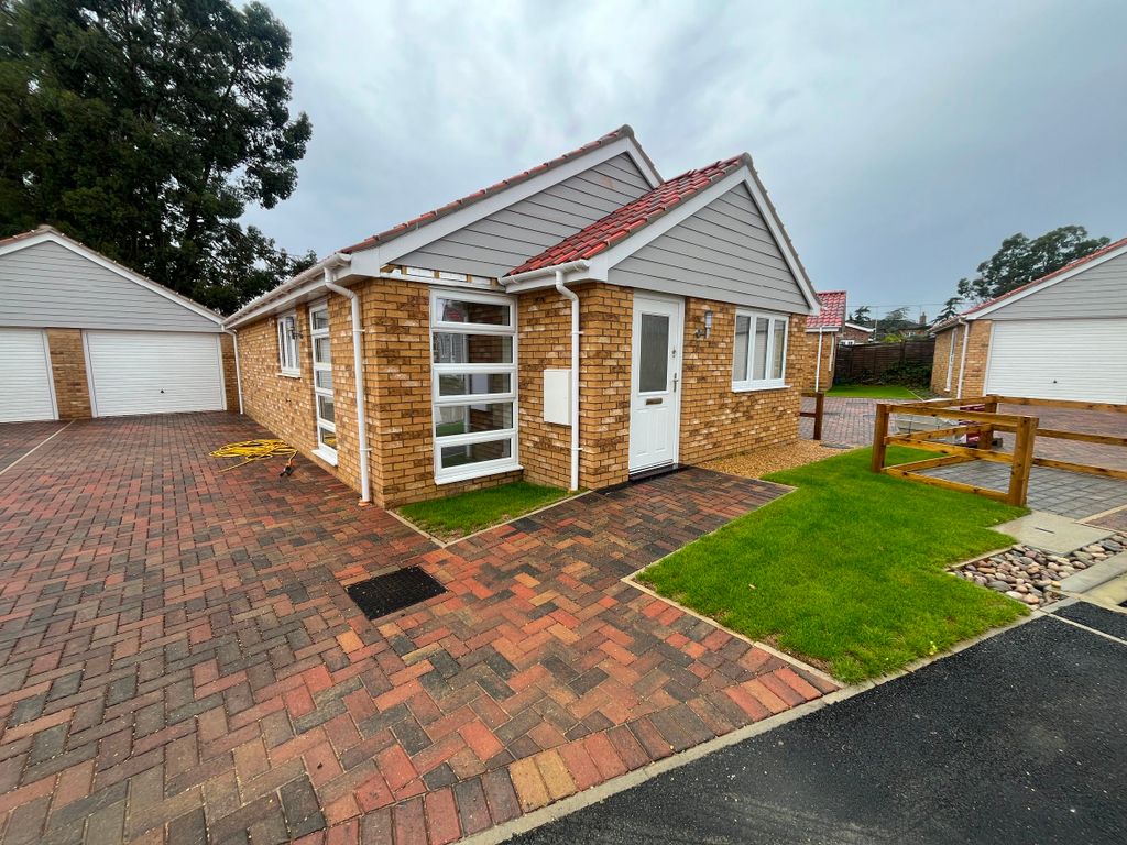 Property photo 1 of 5
