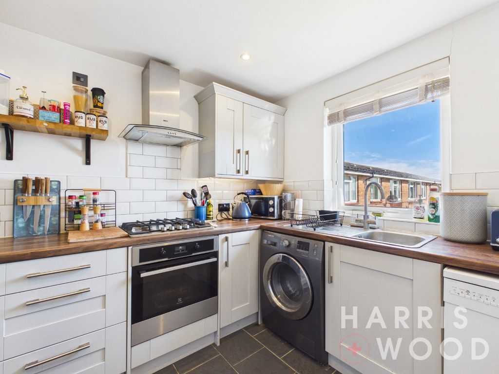 Property photo 2 of 14 5318654