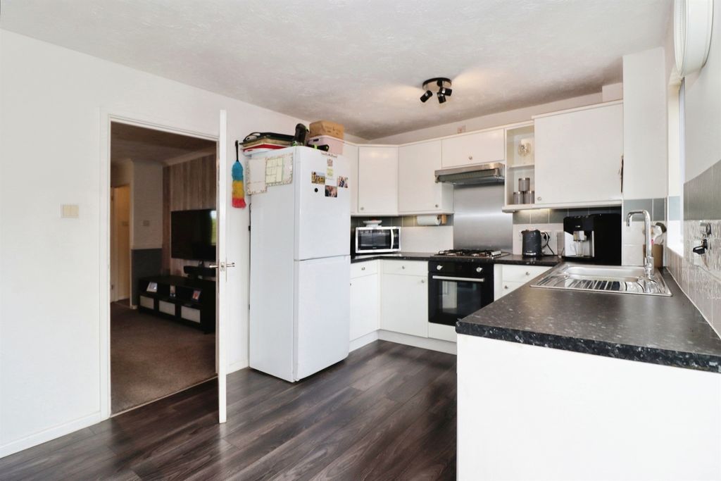 Property photo 3 of 15