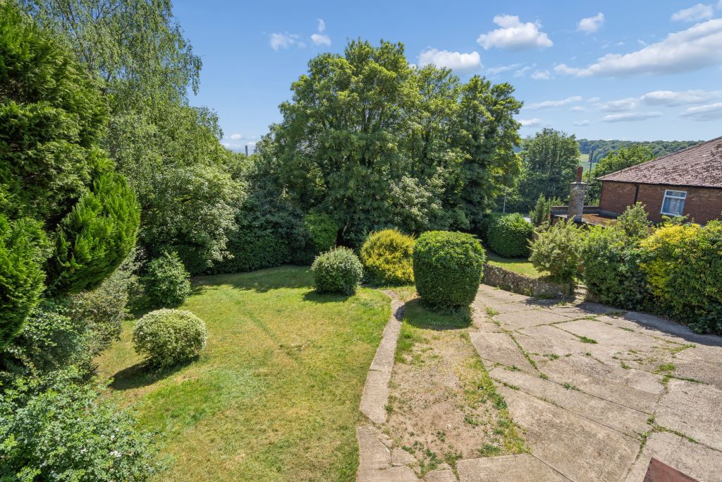 Property photo 2 of 13