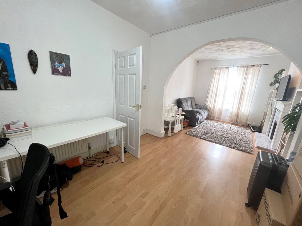 Property photo 3 of 9 Picture No. 03