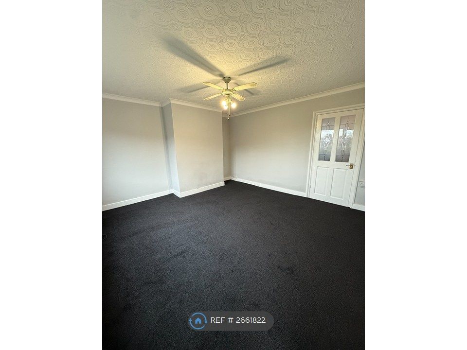 Property photo 2 of 9 Living Room