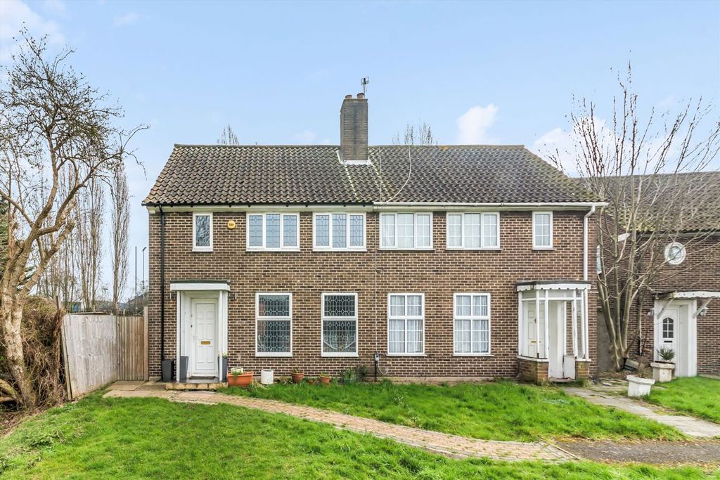 Property photo 1 of 11