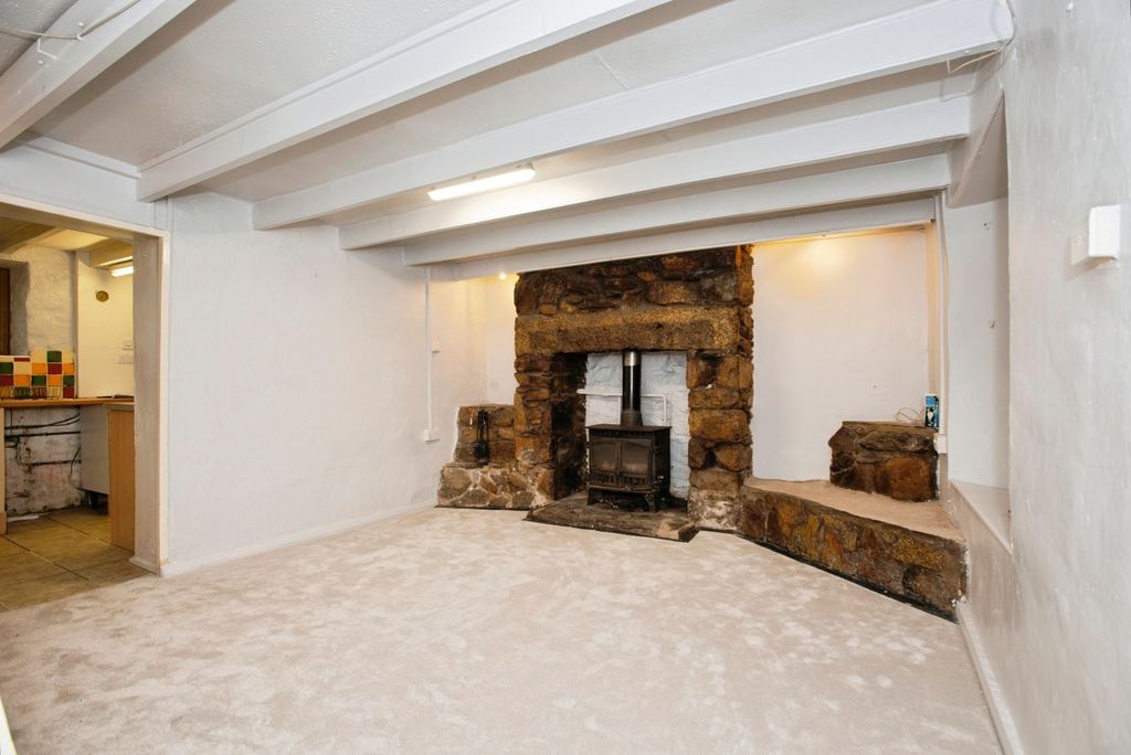 Property photo 2 of 24 Living Room