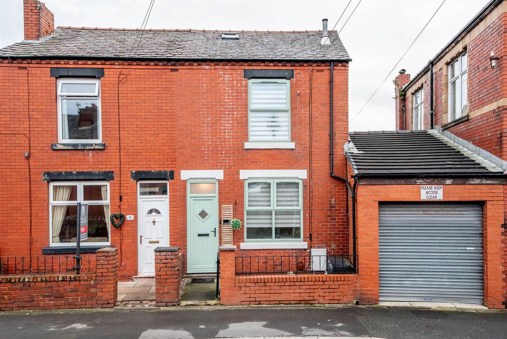 Property photo 1 of 22 Front External