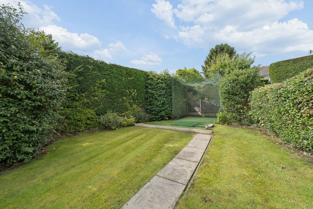 Property photo 3 of 38