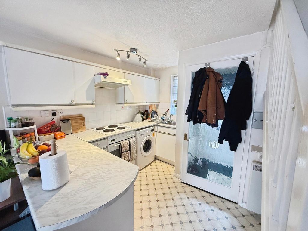 Property photo 3 of 13 Pbox-Img.Jpg