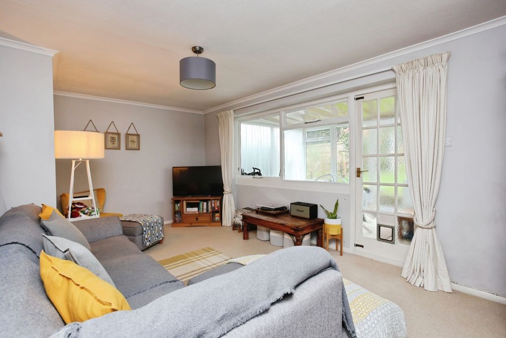 Property photo 2 of 10 Pbox-Img.Jpg