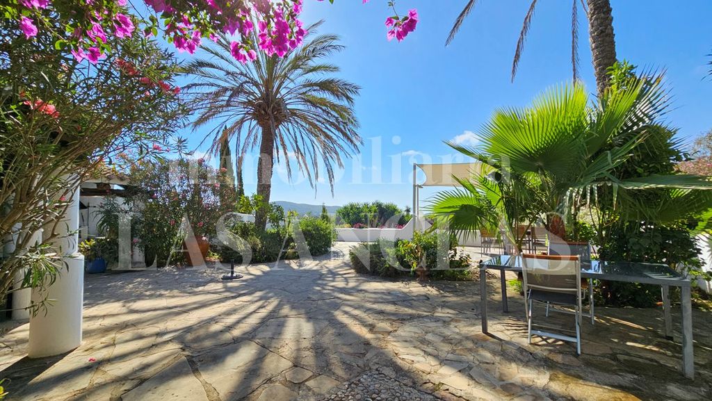 Property photo 3 of 10