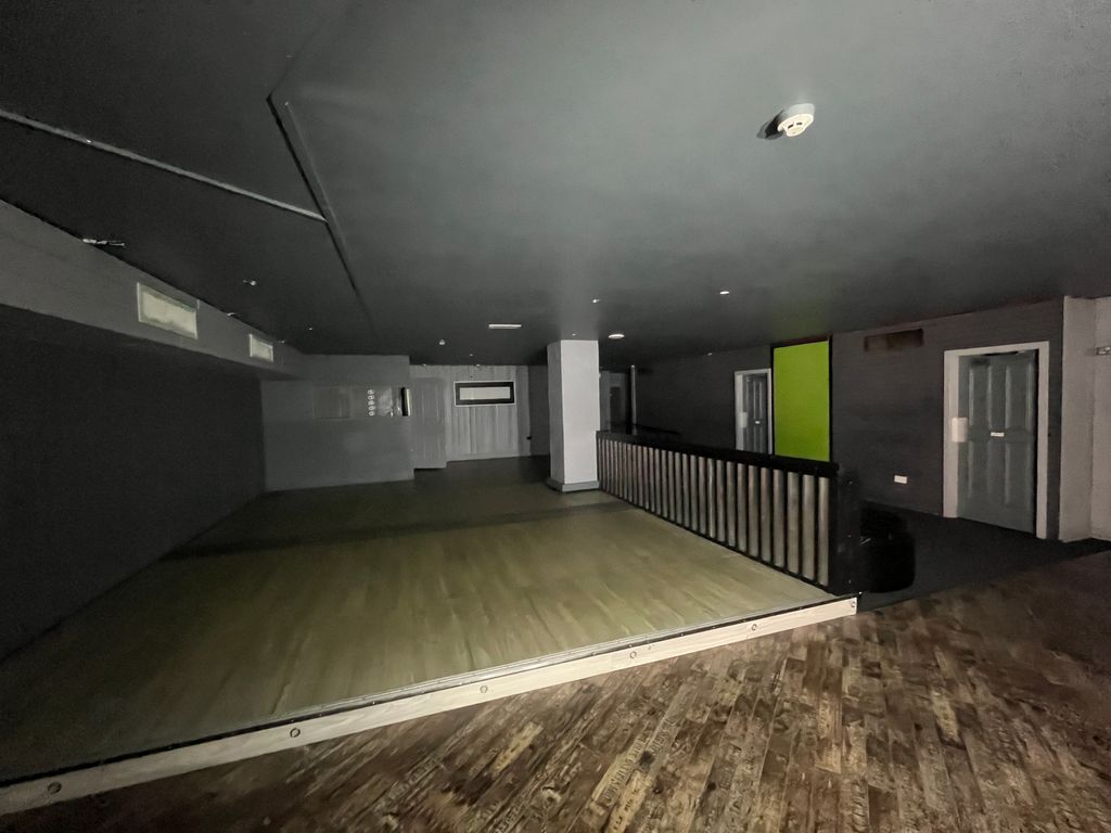 Property photo 1 of 4