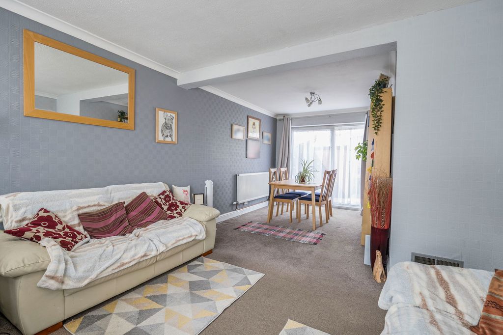 Property photo 3 of 21