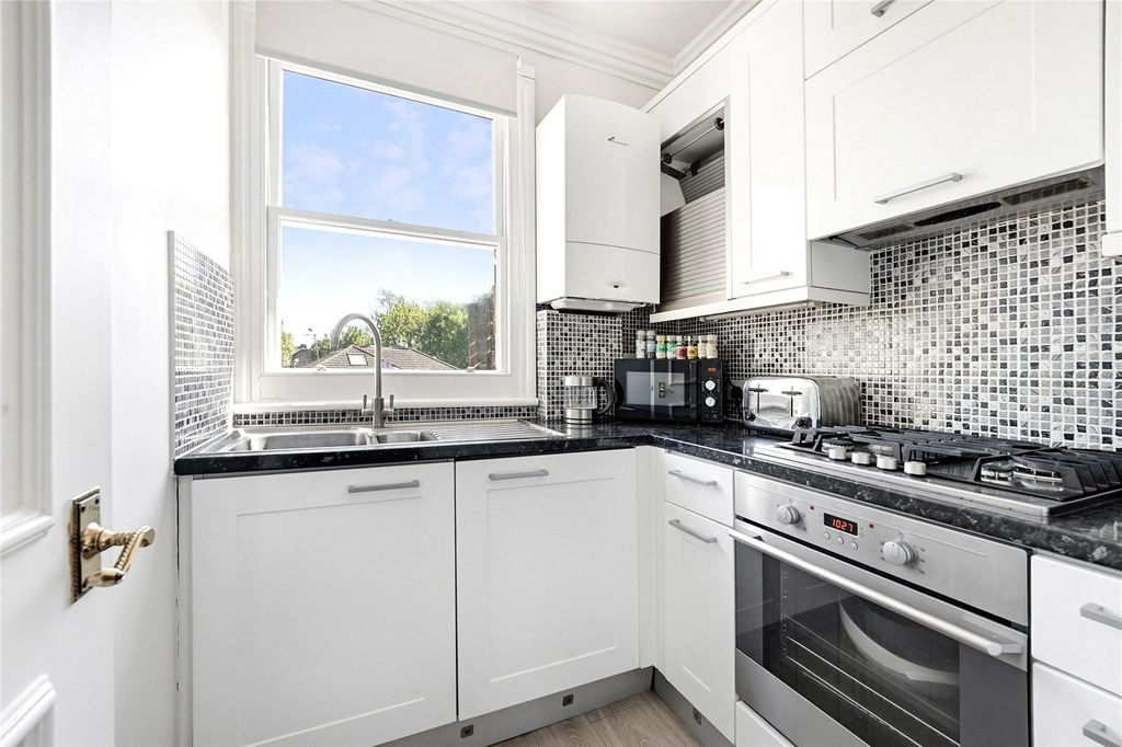 Property photo 2 of 16 Kitchen