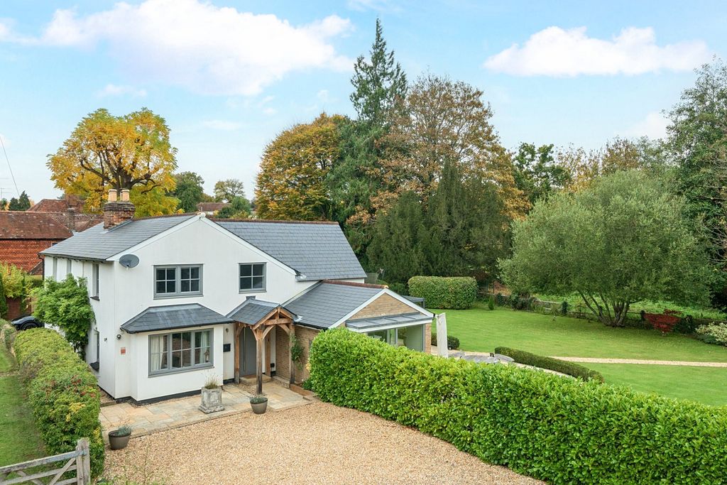 Property photo 1 of 37 Picture No. 02