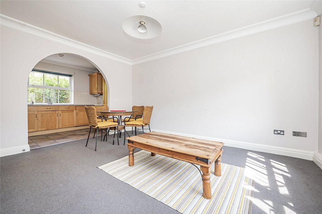 Property photo 2 of 19 Picture No. 09