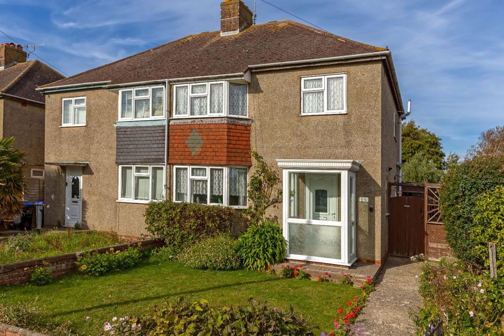 Property photo 1 of 19 Tower Rd_17.Jpg