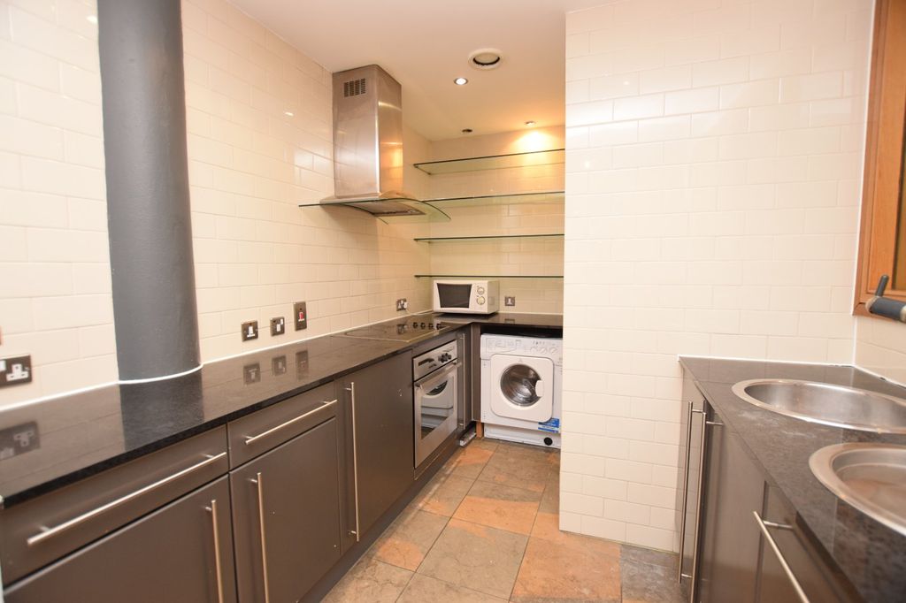 Property photo 2 of 10 Picture No. 15