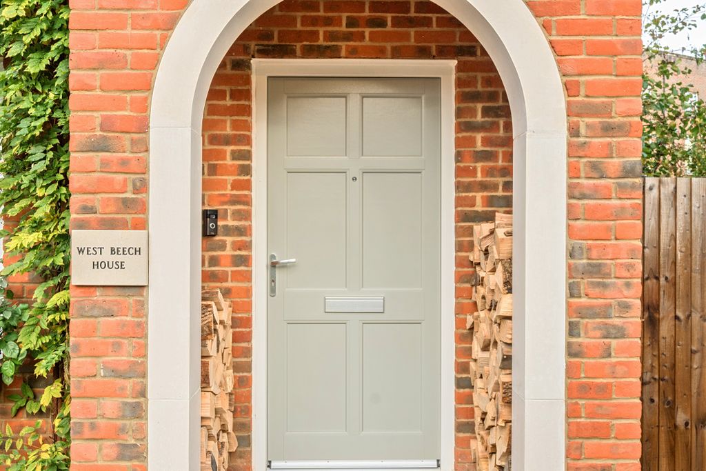 Property photo 3 of 16