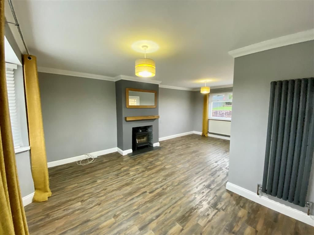 Property photo 3 of 8 Living Room