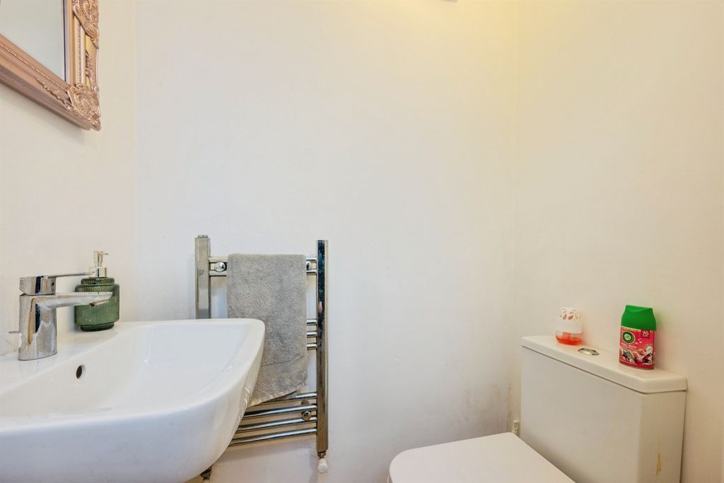 Additional image 9 of 3 bed semi-detached house for saleChain Lane, Mickleover, Derby DE3