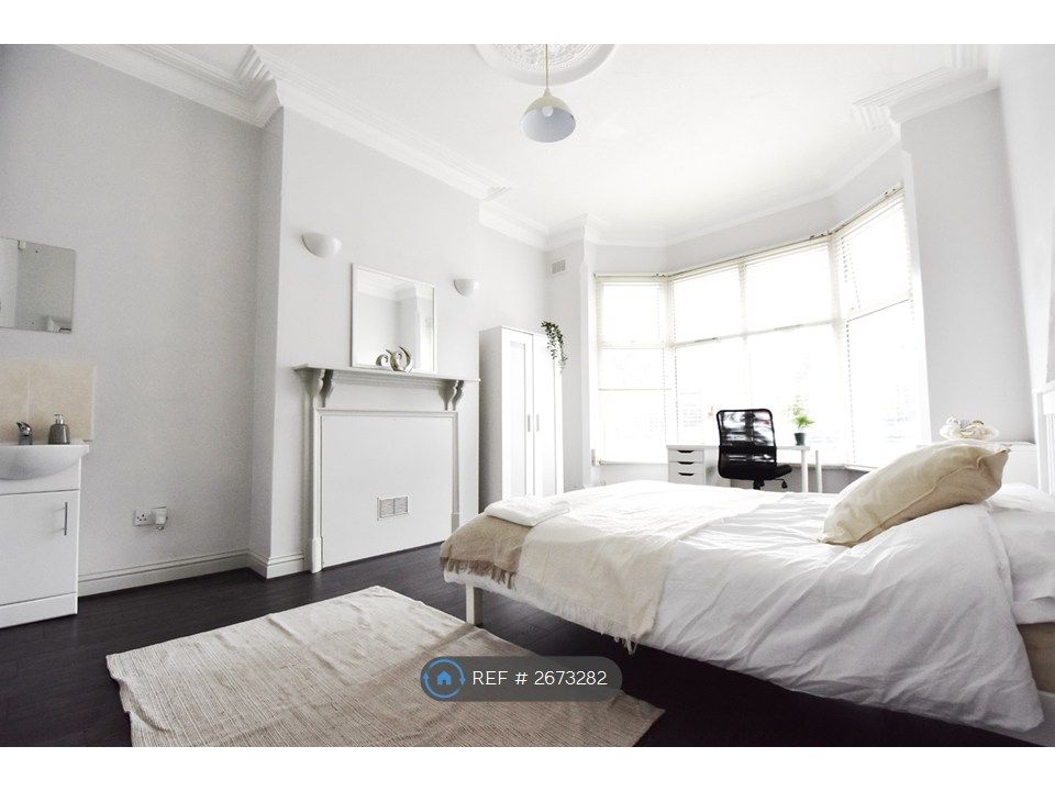 Property photo 2 of 7 Room 1