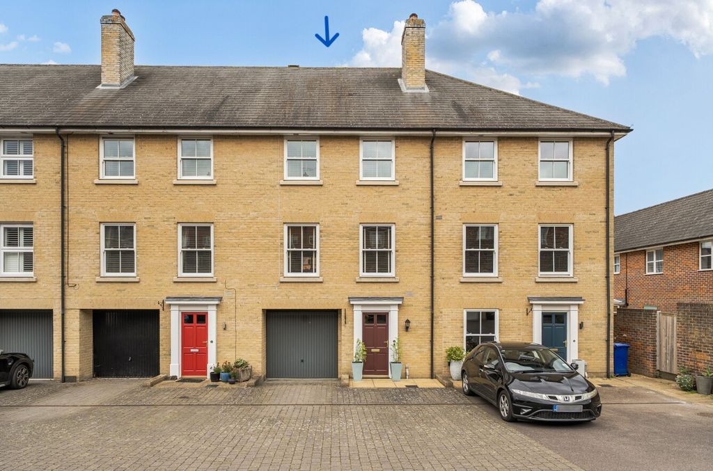 Property photo 1 of 18 Front 3