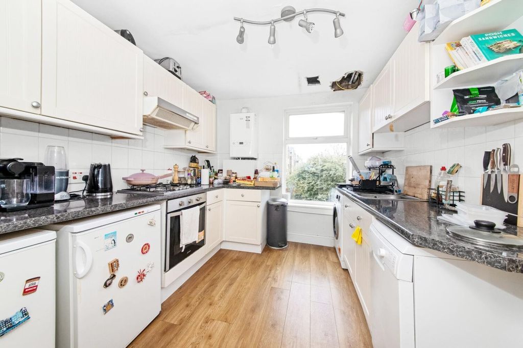 Property photo 3 of 8 4.Jpg