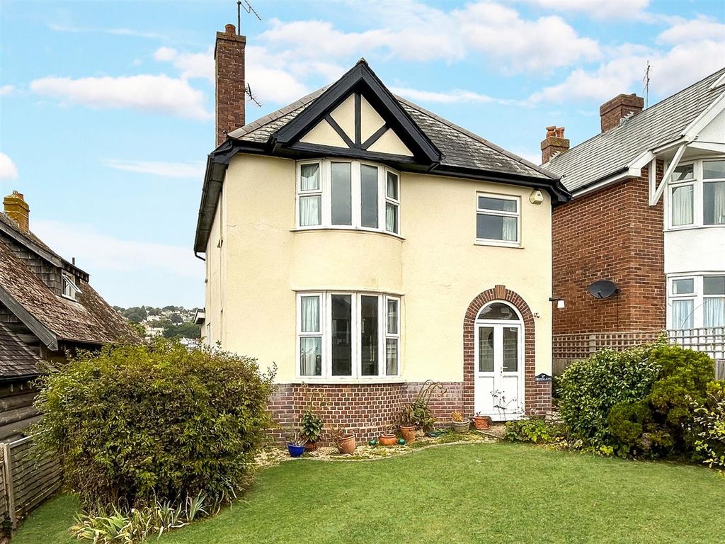 Property photo 1 of 13