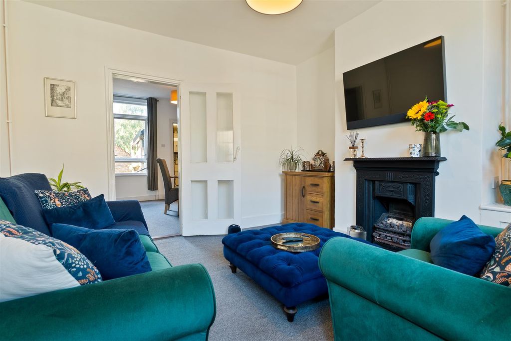 Property photo 3 of 15 Forstal Road, Aylesford18.Jpg