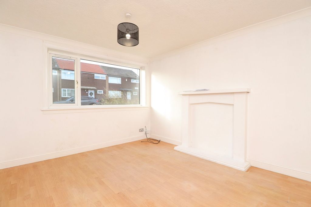 Property photo 2 of 15 Picture No. 20