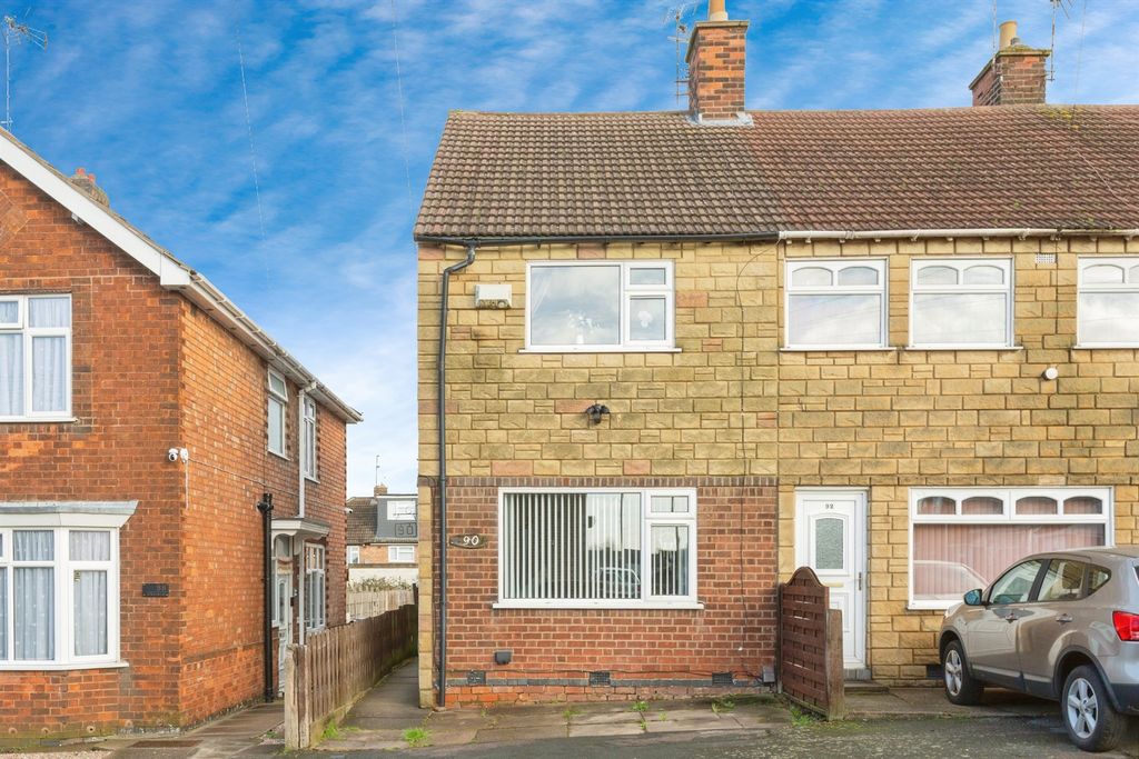 Property photo 1 of 18