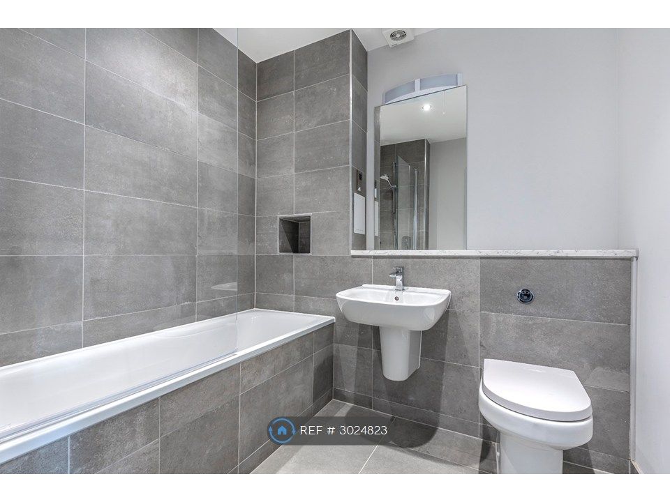 Property photo 1 of 2