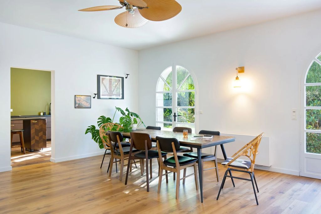 Property photo 3 of 23