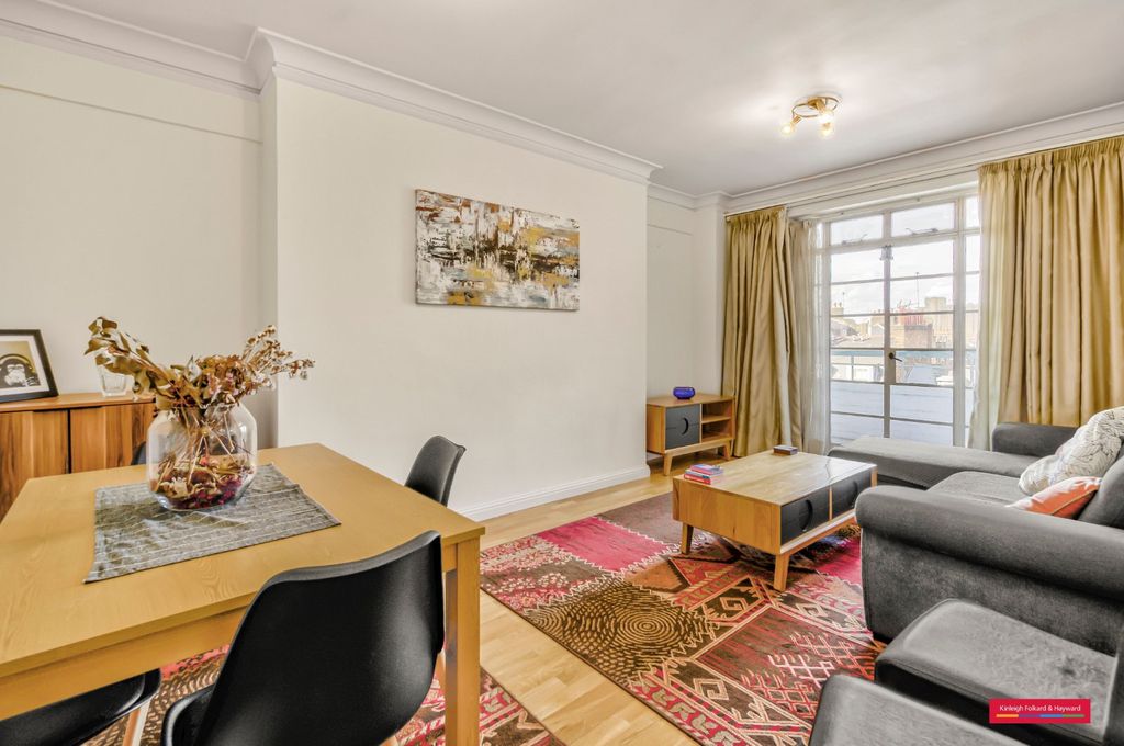 Property photo 1 of 18 Picture No. 01