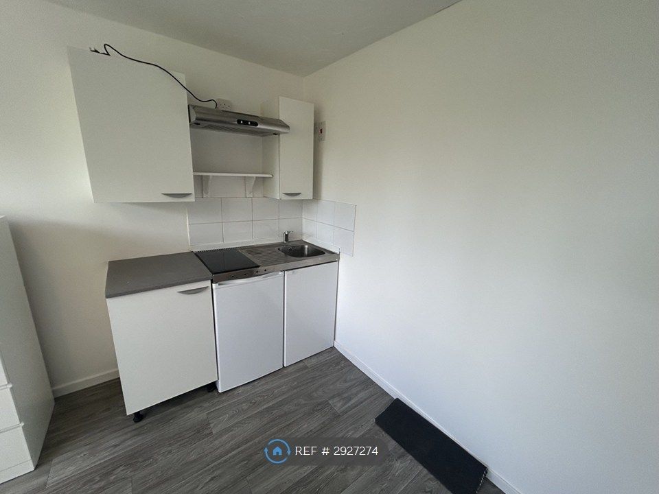 Property photo 2 of 3