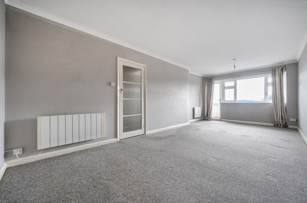 Property photo 2 of 9 9F2Ff05c-8Eb0-4ba...